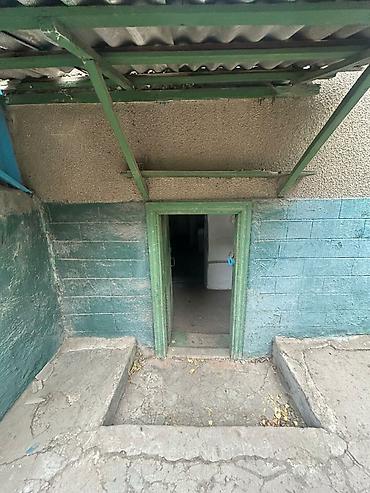 Үйлөрдү сатуу: 5 бөлмө, 80 м², 7 соток, Кара-Балта, Менчик ээси — 10