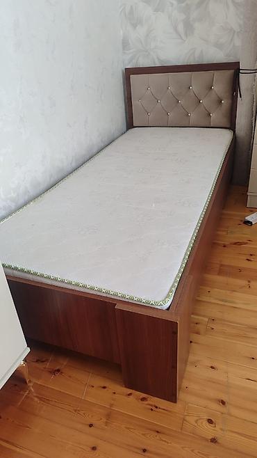 Tək nəfərlik taxt və matras dəsti. - Ölçü: təxminən 90x200 sm (tək lalafo.az -da Tək nəfərlik taxt və matras dəsti. - Ölçü: təxminən 90x200 sm (tək