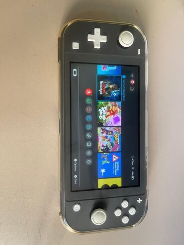 Xbox Series S: Nintendo Switch Lite – boz rəng Xüsusiyyətlər: - Portativ, yüngül