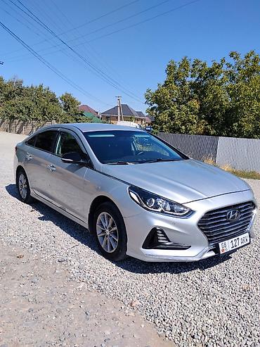 с зеркалом: Hyundai Sonata: 2018 г., 2 л, Автомат, Газ, Седан — 2
