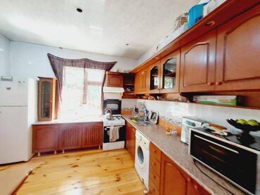 Uzunmüddətli kirayə evlər: 100 kv. m, 3 otaqlı — 7