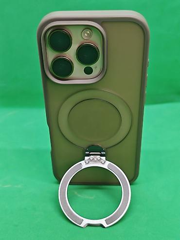 Apple iPhone: IPhone 16 Pro, Новый, 256 ГБ, Золотой, Зарядное устройство, Защитное стекло, Чехол, 93 % — 9