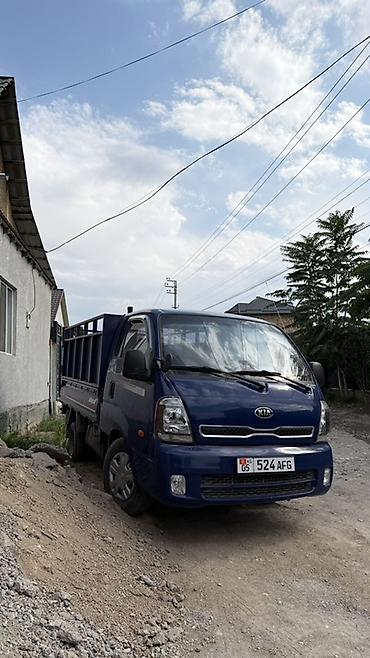 kiya bongo: Kia Bongo (портера) синего цвета — компактный бортовой грузовик с — 2