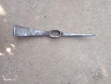 adboyni: İkiucu dəmir kürək/çəngəl başlığı (pickaxe head) - Material: bərk — 2