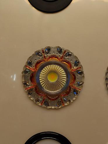Встраиваемый светильник с LED COB-источником света и декоративным