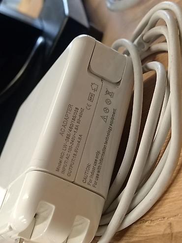 Ноутбуки и аксессуары: MacBook Air (11 və 13 düym): 2008 – 2011-ci il modelləri MacBook Pro — 2