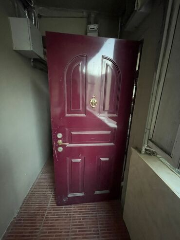 Furnitura və aksessuarlar: Mənzil üçün Yeni Giriş qapısı Petlə ilə, Zəmanətli, Ödənişli quraşdırma, Ünvandan götürmə