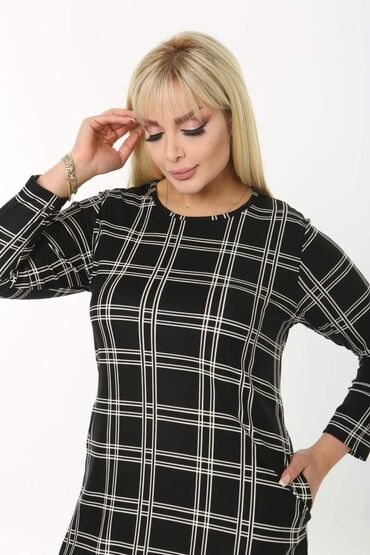 Haljine: Haljine za punije dame 
Cena 2999 din
Veličine XL, 2XL, 3XL, 4XL — 16