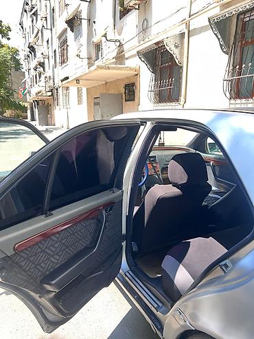 mercedes 112 motor: Mercedes-Benz C-Sinif (W202) sedan - Kuzov: 4 qapılı sedan, gümüşü — 7
