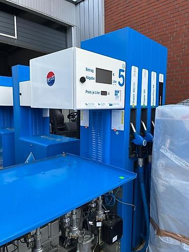 Другое оборудование для бизнеса: БензаКолонки для АЗС все виды есть новый б/у тоже есть ёмкость тоже — 3