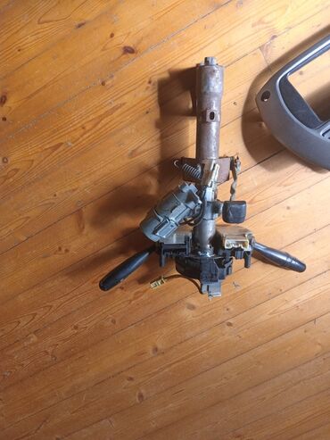 Digər avtomobil ehtiyat hissələri: Toyota Rav 4 ili 2000
Usden cixma orginaldir qiymeti munasib olacaq — 18