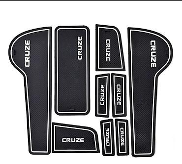 cruze bamper: Chevrolet Cruze üçün qapı içi və salon cepləri üçün rezin antislip — 1