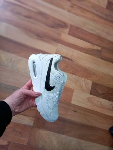 Women's Sneakers and athletic shoes: 41 — 22