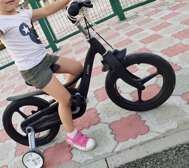 детский велосипед novatrack 16: Детский велосипед, 4 - 6 лет, Для девочки, Б/у
