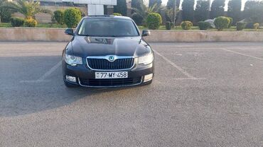 renault logan 2012: Skoda Superb: 1.8 l | 2012 il | 206000 km Sedan