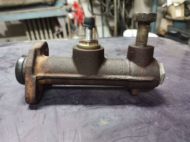 Auto delovi: Gornji cilindar kvacila Lada 7, Lada Niva br.1 Polovno, očuvano — 7