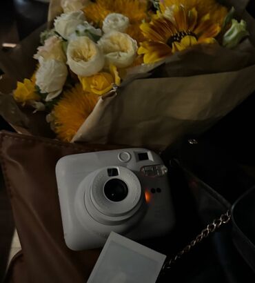фотоаппараты в бишкеке: Продам instax 12 mini пользовалась всего 2 Раза. Мне подарили за lalafo.kg да фотоаппараты в бишкеке: Продам instax 12 mini пользовалась всего 2 Раза. Мне подарили за
