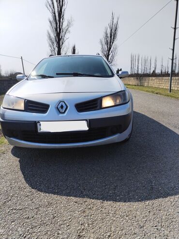 mercede c 250: Renault Megane: 1.5 l | 2006 il 480000 km Hetçbek