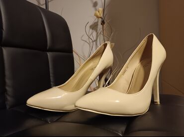 paciotti cipele novi pazar: Pumps, H&M, 39