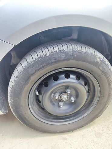 Kia: Kia Rio hatchback elimyandi 8200 son - Korpus: 5 qapılı hatchback — 6