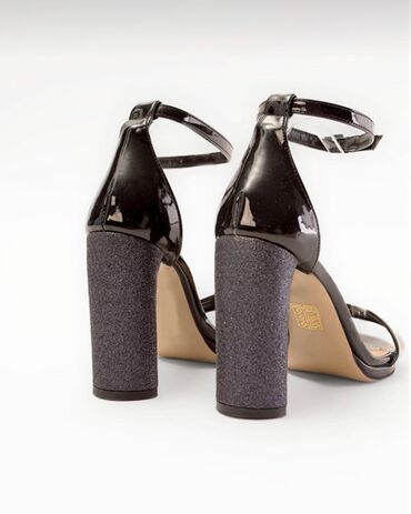 Basanoşka və səndəllər: Ölçü: 38.5, rəng - Qara, Yeni — 2