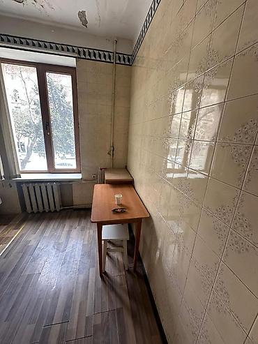 agsuda ev satilir: Bakı, 3 otaqlı, Köhnə tikili, m. Nizami, 85 kv. m — 10