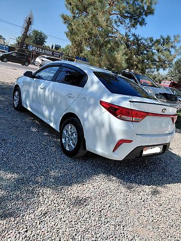 sanata 2018: Kia Rio: 2018 г., 1.4 л, Автомат, Бензин — 4