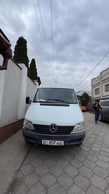 дворники спринтер: Mercedes-Benz Sprinter, белый фургон с высоким крышей и длинной базой — 1