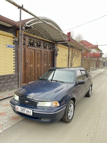 некая: Daewoo Nexia: 2004 г., 1.6 л, Механика, Бензин, Седан