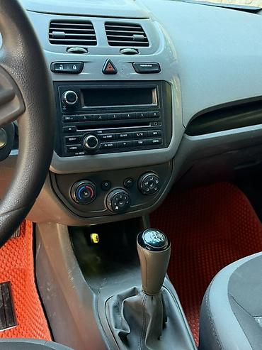 Chevrolet: Chevrolet Cobalt: 2017 г., 1.5 л, Механика, Бензин, Седан — 8