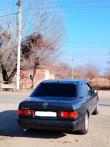 mercedes 180 c: Mercedes-Benz 190: 2 l | 1991 il Sedan