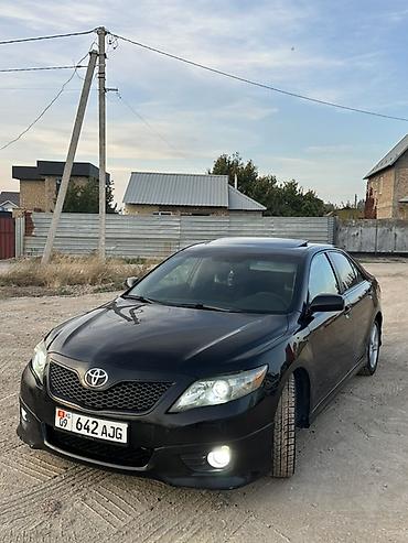 kia cornival: Toyota Camry: 2011 г., 2.5 л, Автомат, Бензин, Седан — 2