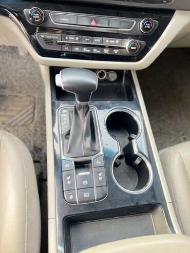 Kia: Kia Carnival: 2020 г., 2.2 л, Автомат, Дизель, Минивэн — 7