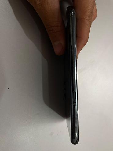 Apple iPhone: IPhone 11 Pro, Б/у, 64 ГБ, Matte Midnight Green, Зарядное устройство, 76 % — 3