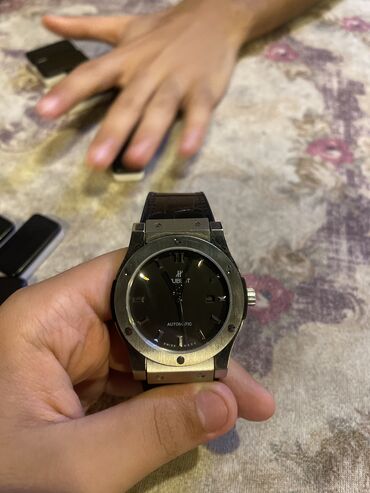 Yeni, Qol saatı, Hublot, rəng - Boz