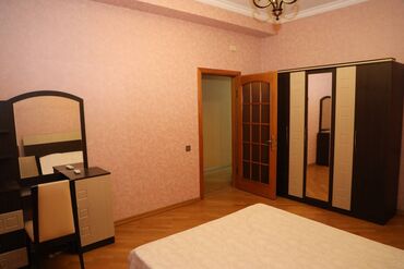 Mənzil kirayələyirəm: 3 otaqlı, 120 kv. m — 9