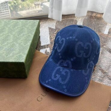 шапка для мамы и ребенка: Продаю кепку Gucci новая,состояние идеал