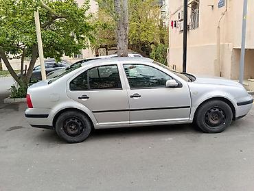 bora: Volkswagen Bora: 1.6 l | 1999 il Sedan — 2