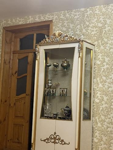 ustular: Klassik üslubda qonaq otağı üçün mebel dəsti - Rəng və üslub: Krem — 1