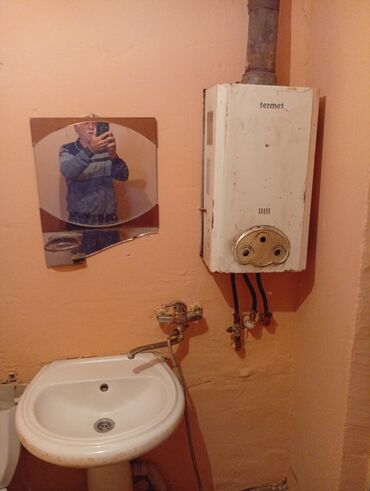 Otaqların uzunmüddətli kirayəsi: Kirayə üçün ayrıca otaq - Tək nəfərlik yataqlı, sadə və işıqlı otaq - -da lalafo.az — 10 Otaqların uzunmüddətli kirayəsi: Kirayə üçün ayrıca otaq - Tək nəfərlik yataqlı, sadə və işıqlı otaq - — 10