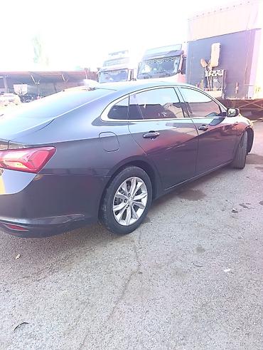малибу 2: Chevrolet Malibu: 2018 г., Автомат, Бензин, Седан — 3
