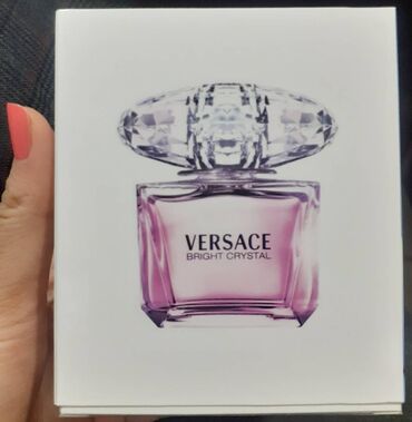 Парфюмерия: Продаётся VERSACE Bright Crystal Объем 90 мл Группы духов