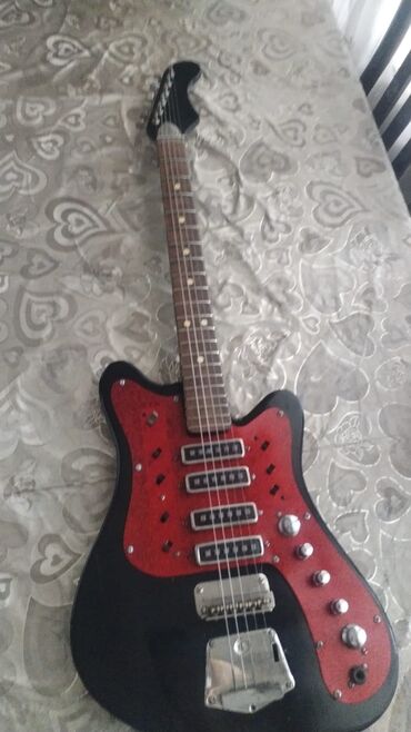 Pianolar: Elektron gitara, Belarus, 6 sim, İşlənmiş, Ünvandan götürmə