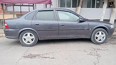 opel furqun: Opel Vectra: 2 l | 1997 il 300766 km Sedan — 8