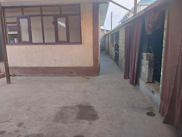 Продажа коттеджей и домов: Продаётся дом с благоустроенным двором и хозяйственными постройками — 2