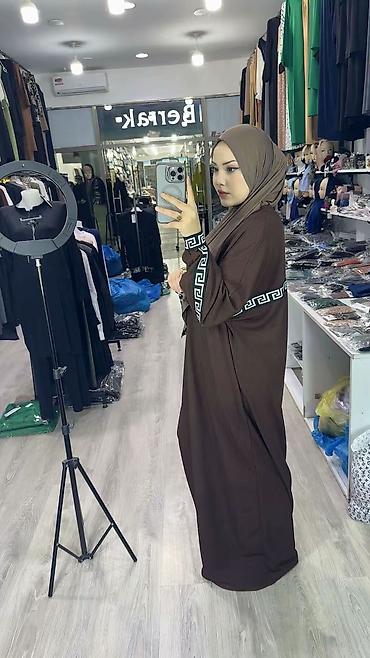 abaya: Qəhvəyi rəngli, uzun kəsimli abaya - Parça: yüngül, elastik rib — 1