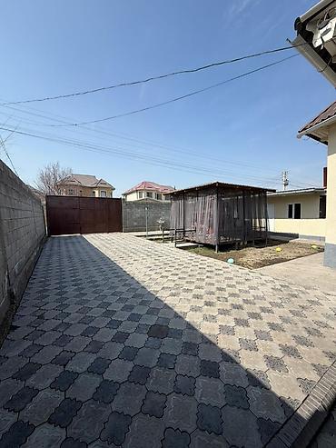 Продажа коттеджей и домов: 🔥Продается Дом 📍восточный г.Бишкек 🔹Ж/м Биримдик-Кут 🔹22м-20м 🔺 Все — 16