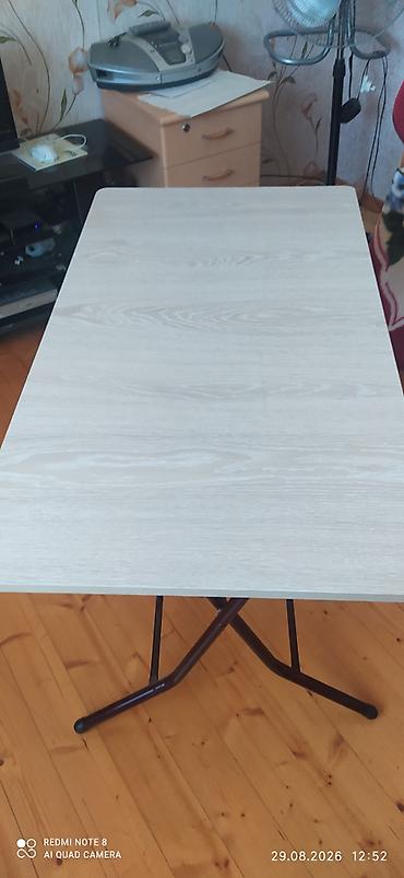 Yeni, Qatlanan, Laminat, Dördbucaq masa lalafo.az -da Yeni, Qatlanan, Laminat, Dördbucaq masa