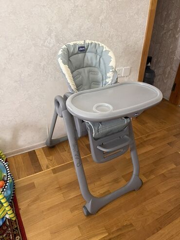 yemek masası: Chicco Polly Magic (Booster) uşaq yemək stulu - Rəng: boz - Yumşaq
