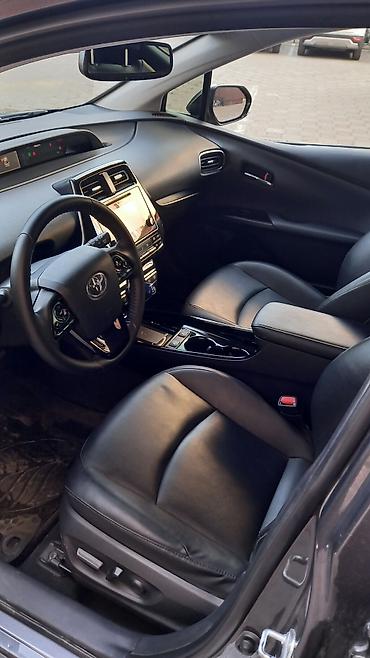 Toyota Prius: 2019 г., 1.8 л, Вариатор, Гибрид, Хетчбек lalafo.kg да — 10 Toyota Prius: 2019 г., 1.8 л, Вариатор, Гибрид, Хетчбек — 10